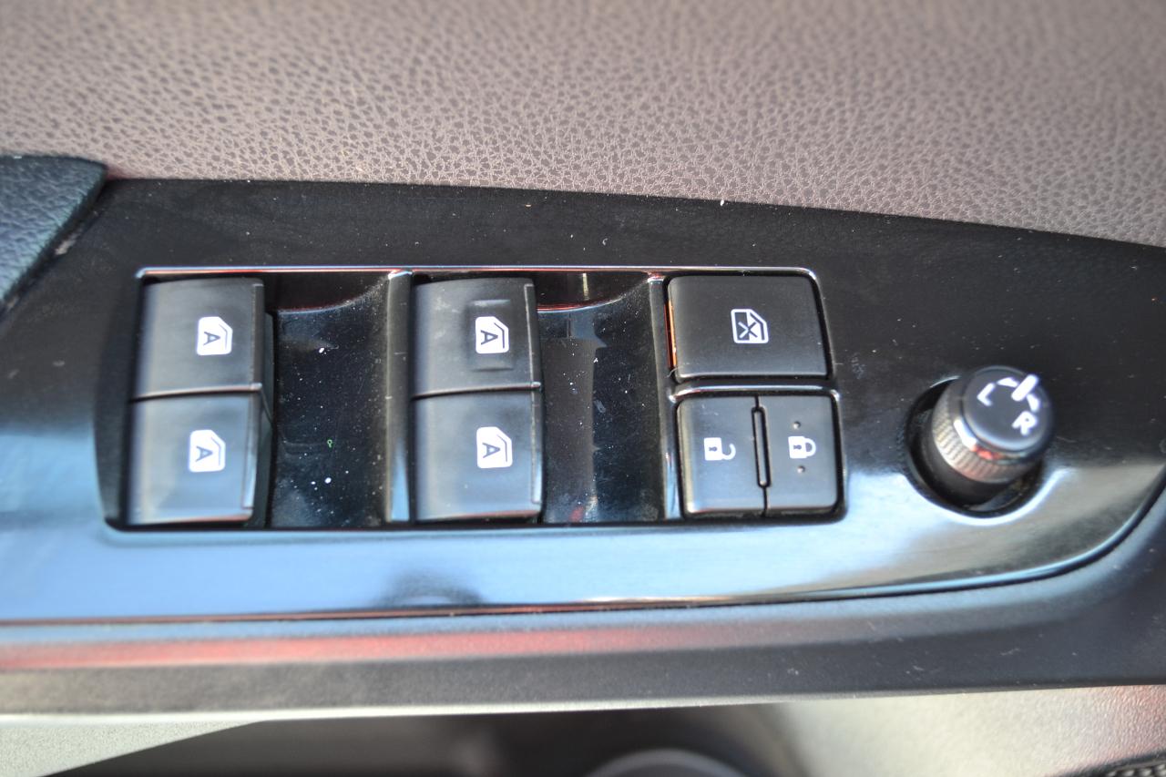 Toyota Prius Four 2016