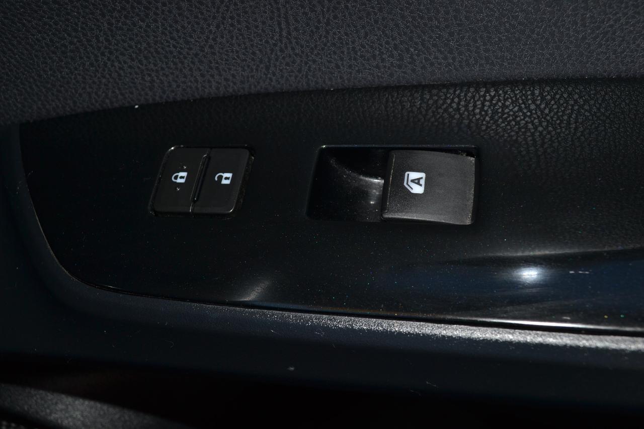 Toyota Prius Four 2016