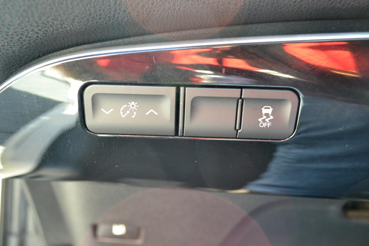 Toyota Prius Four 2016