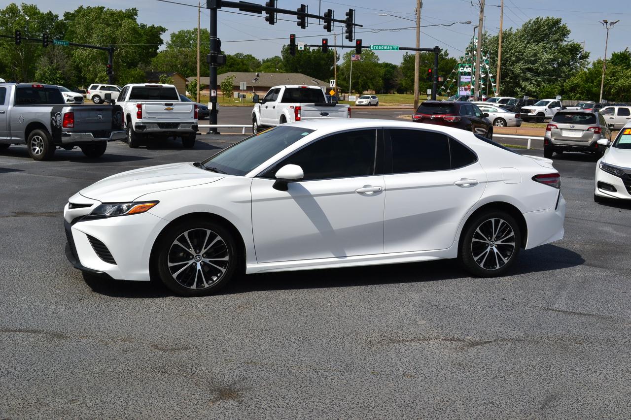 Toyota Camry SE 2018