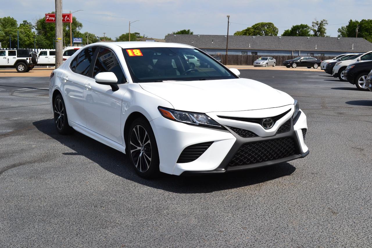 Toyota Camry SE 2018