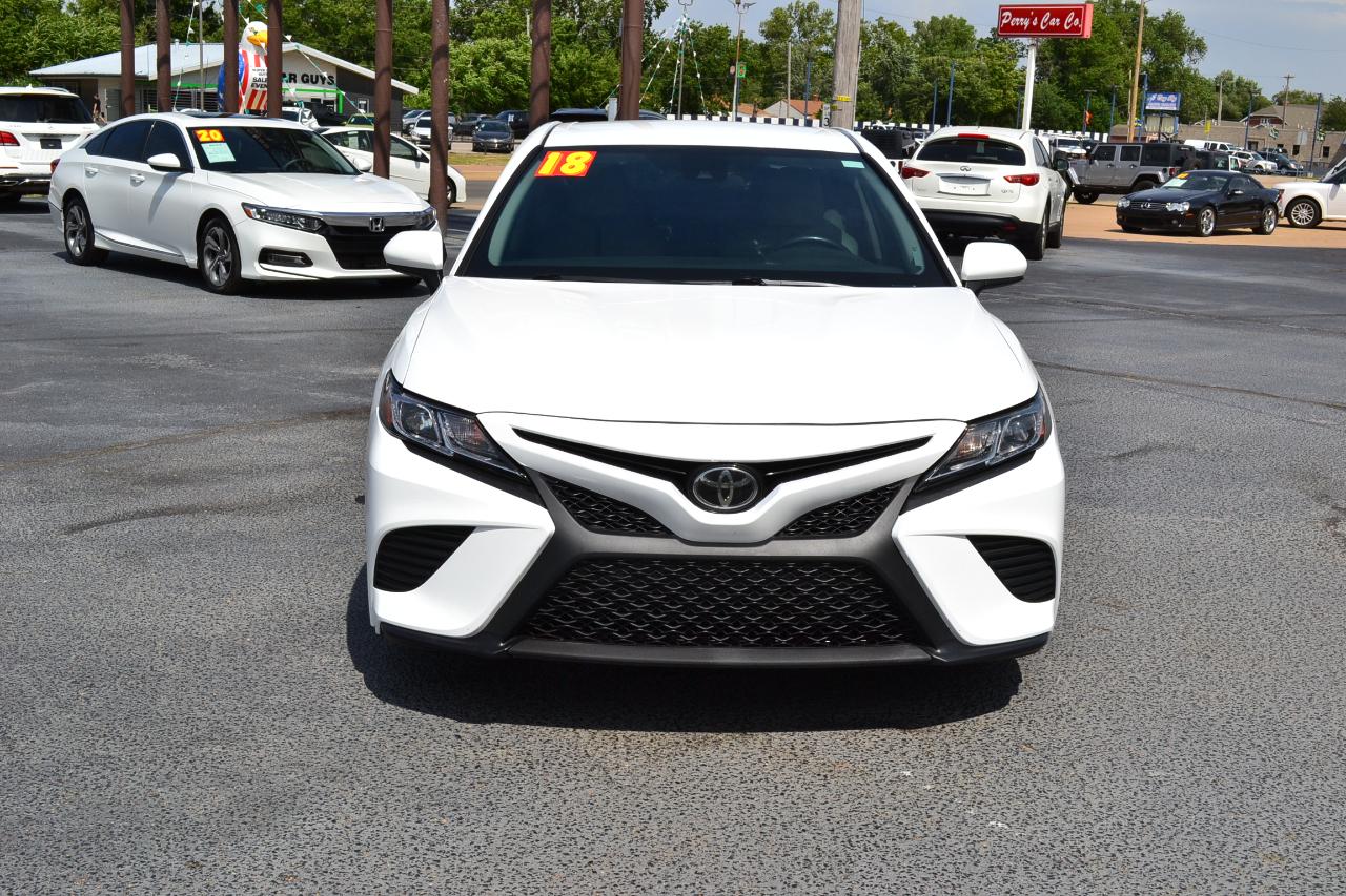 Toyota Camry SE 2018