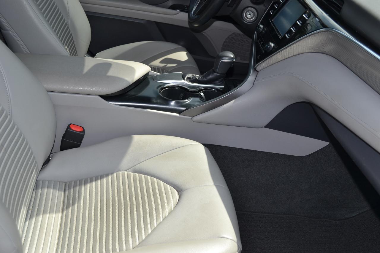 Toyota Camry SE 2018