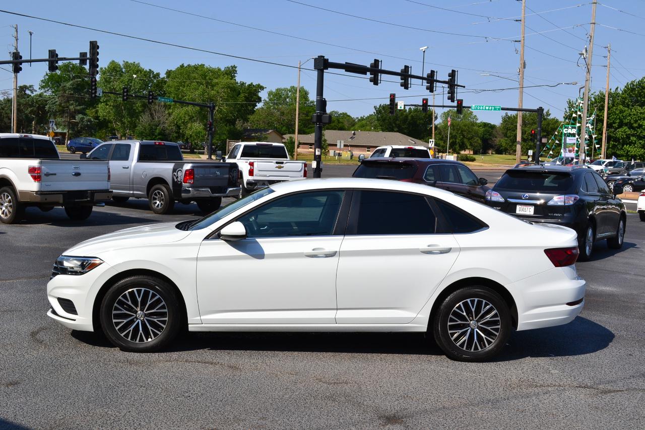 Volkswagen Jetta 1.4T S 6M 2021