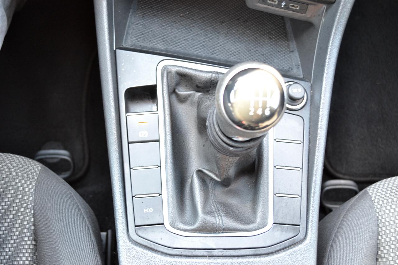 Volkswagen Jetta 1.4T S 6M 2021