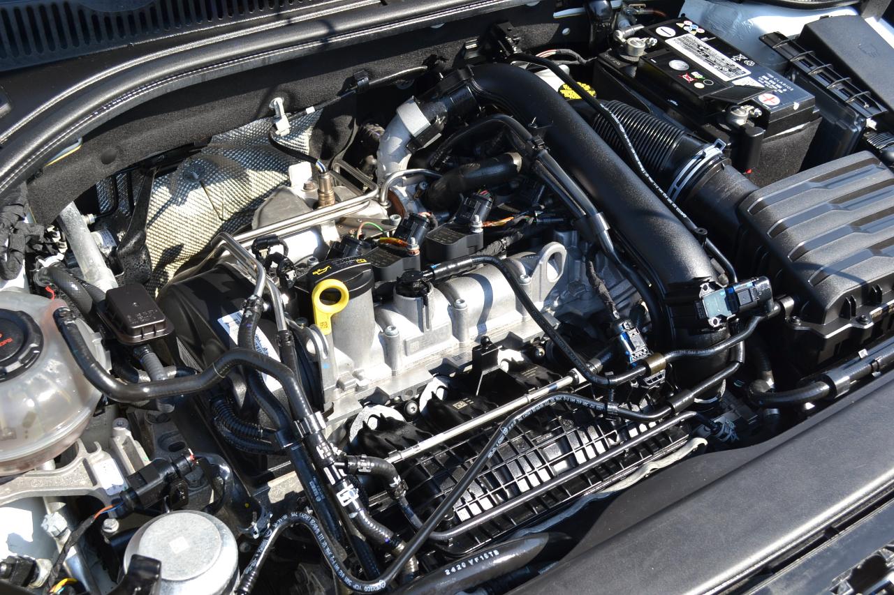 Volkswagen Jetta 1.4T S 6M 2021
