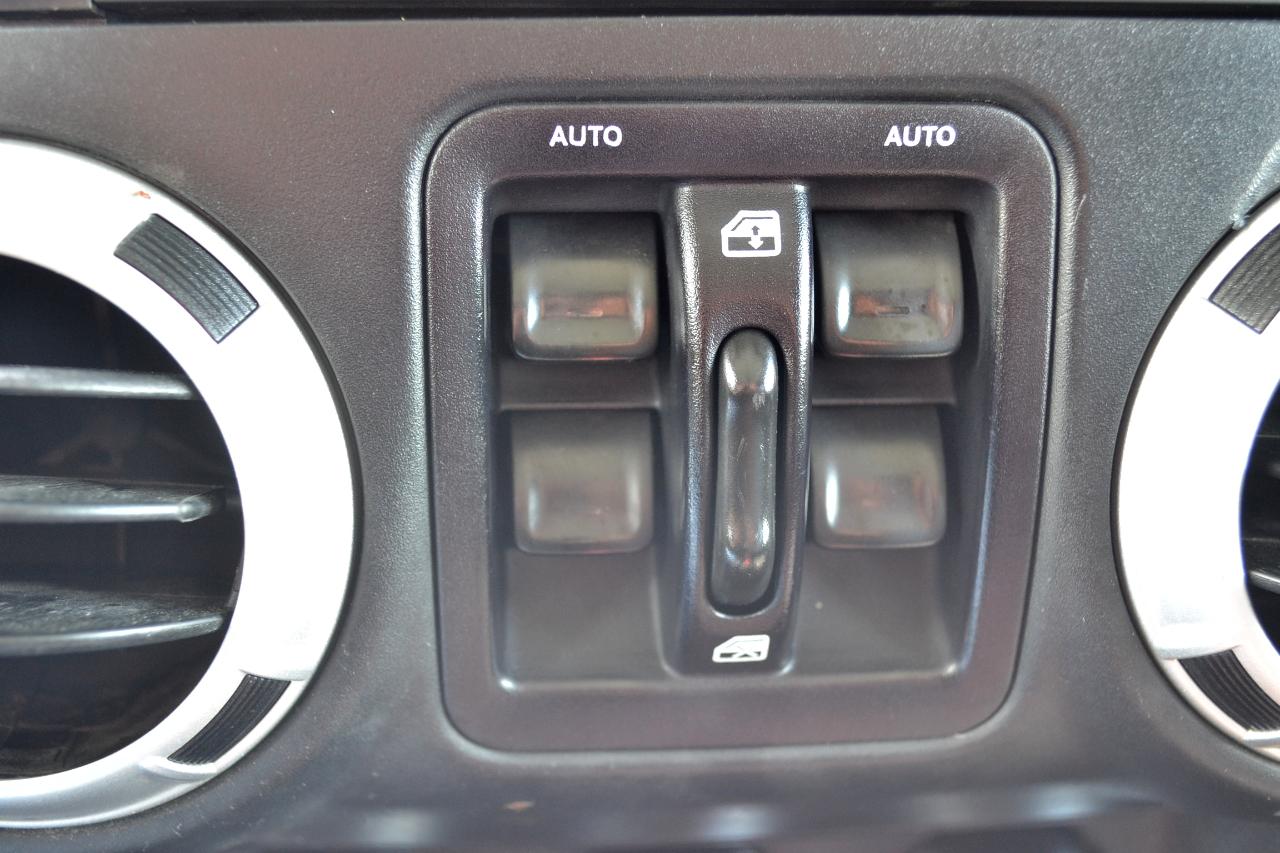 Jeep Wrangler Unlimited Sahara 4WD 2016