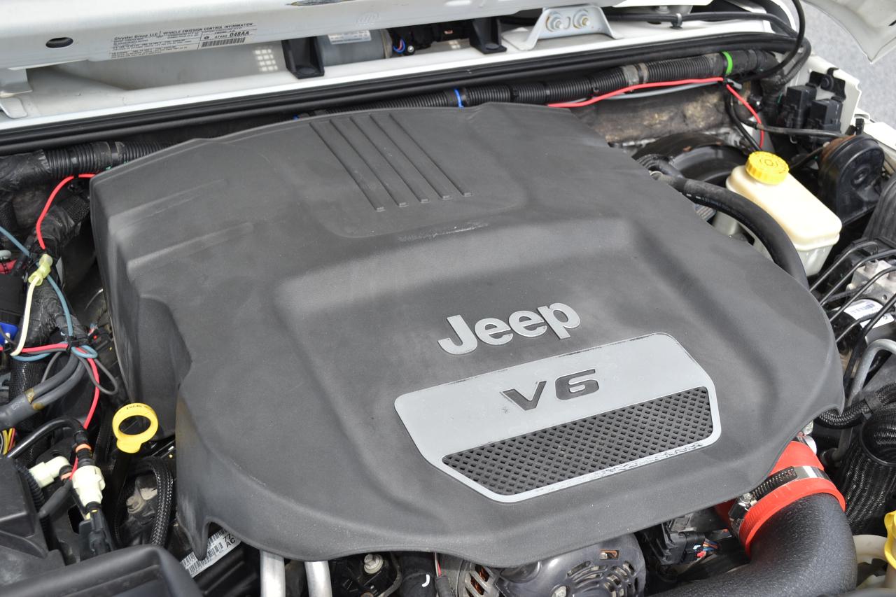 Jeep Wrangler Sport 4WD 2014