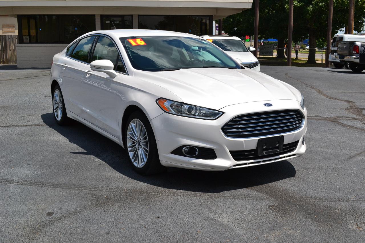 Ford Fusion SE AWD 2016