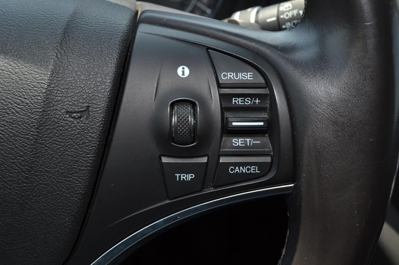 Acura MDX 6-Spd AT w/Tech Package 2014