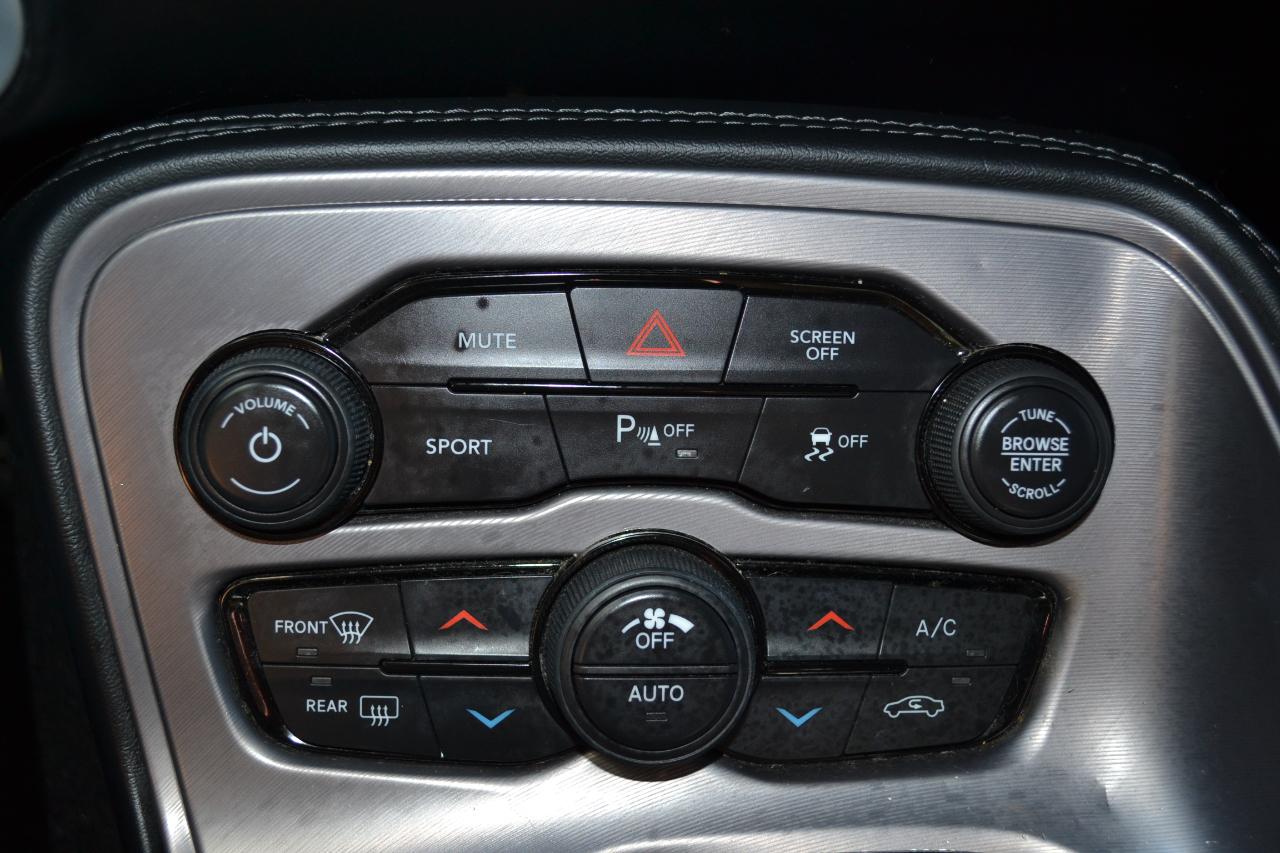 Dodge Challenger SXT 2023
