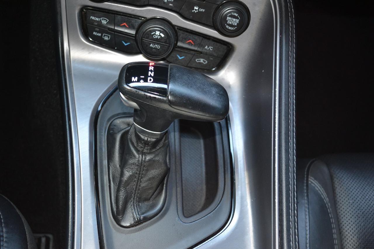 Dodge Challenger SXT 2023