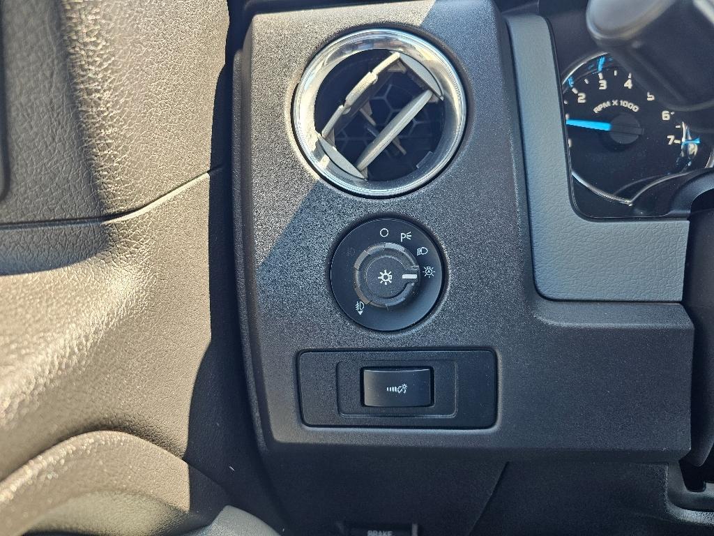 2012 Ford F-150 XLT - Photo 12