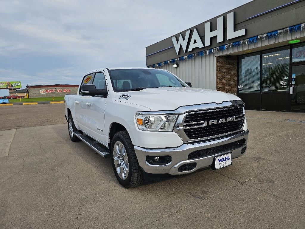 2021 RAM 1500 Big Horn/Lone Star 4x4 Crew Cab 5'7's photo