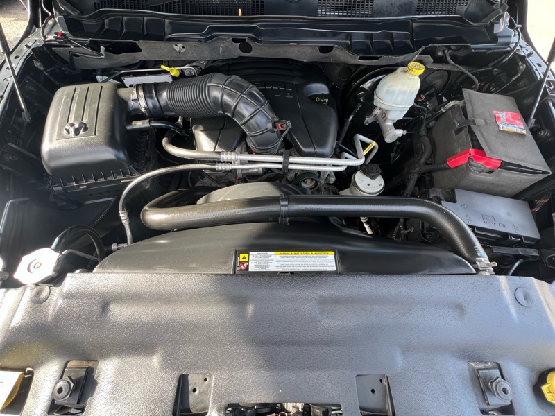 RAM 1500 Laramie Crew Cab 4WD 2012 RAM 1500 Laramie Crew Cab 4WD 2012