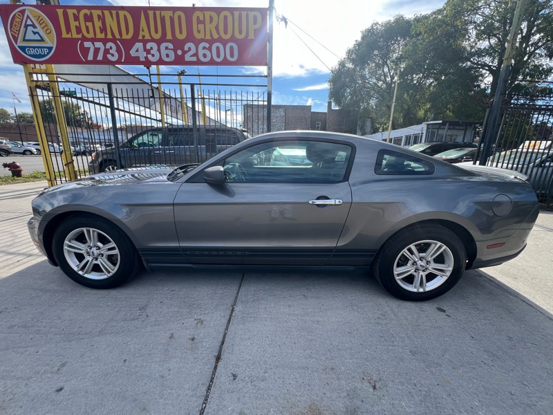 Ford Mustang V6 Coupe 2012 Ford Mustang V6 Coupe 2012