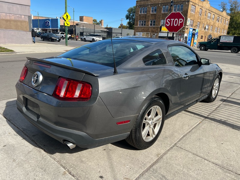 Ford Mustang V6 Coupe 2012 Ford Mustang V6 Coupe 2012
