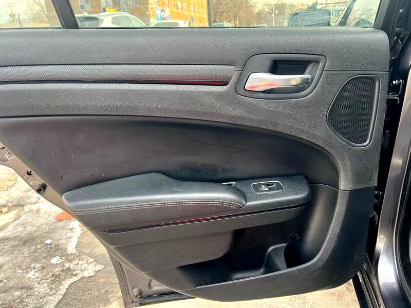 Chrysler 300 S V6 RWD 2015