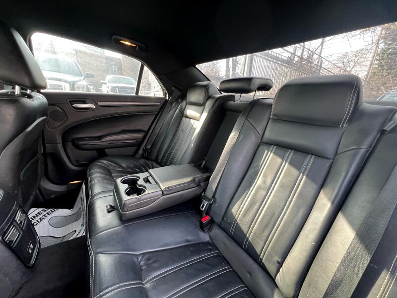 Chrysler 300 S V6 RWD 2015