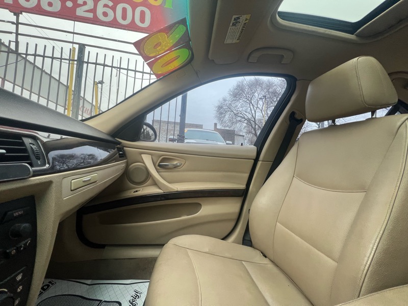 BMW 3-Series 325i Sedan 2006