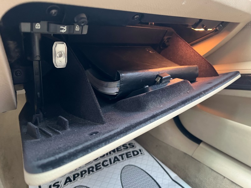 BMW 3-Series 325i Sedan 2006