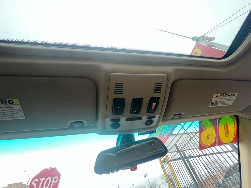 BMW 3-Series 325i Sedan 2006