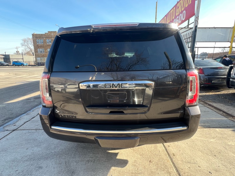GMC Yukon Denali 4WD 2016