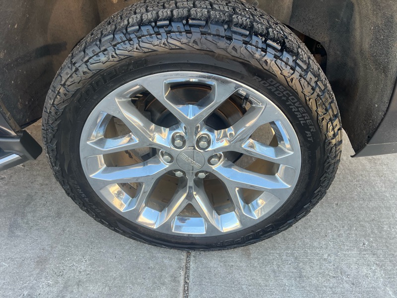 GMC Yukon Denali 4WD 2016