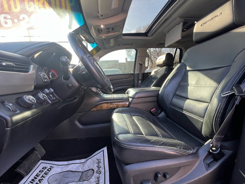 GMC Yukon Denali 4WD 2016