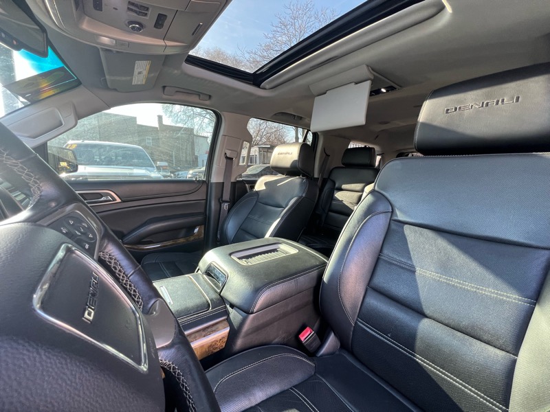 GMC Yukon Denali 4WD 2016