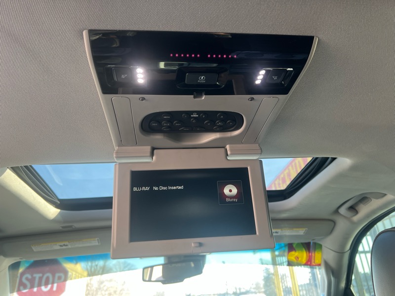 GMC Yukon Denali 4WD 2016