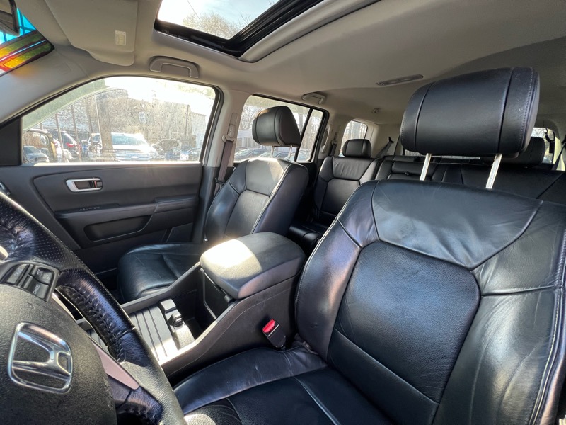 Honda Pilot EX-L 4WD 5-Spd AT 2011