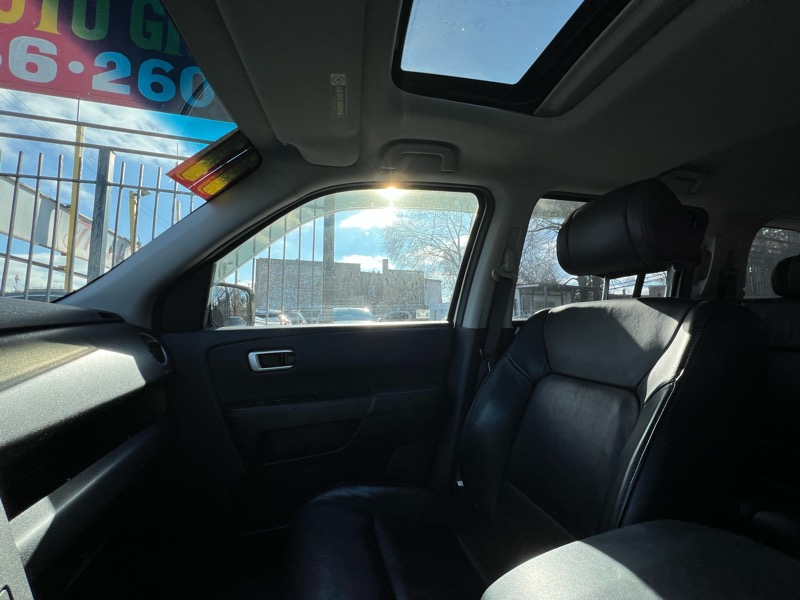 Honda Pilot EX-L 4WD 5-Spd AT 2011