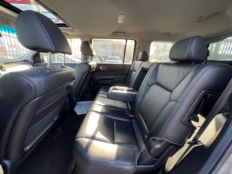 Honda Pilot EX-L 4WD 5-Spd AT 2011