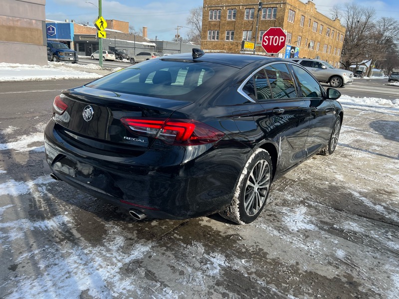 Buick Regal Preferred 4D Sportback FWD 2018
