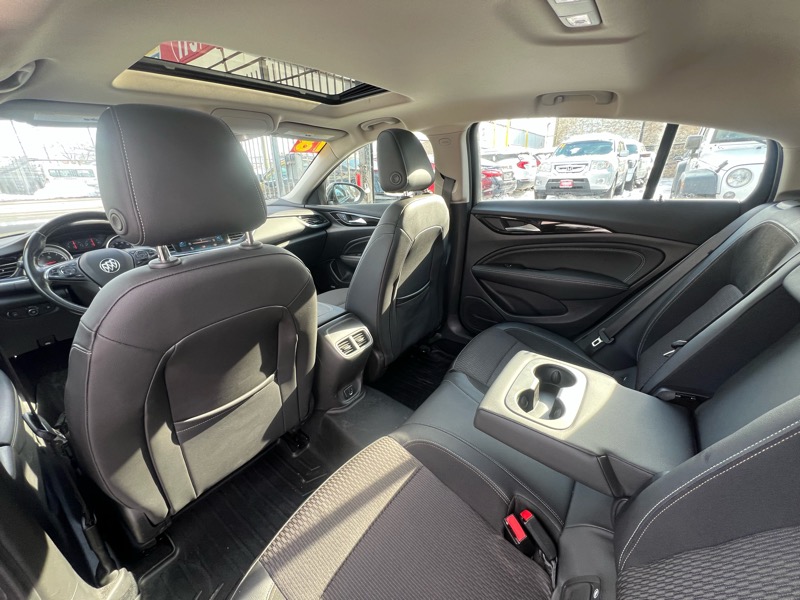 Buick Regal Preferred 4D Sportback FWD 2018