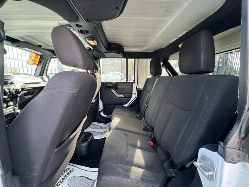 Jeep Wrangler Unlimited Sport 4WD 2015