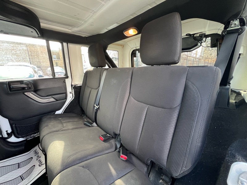 Jeep Wrangler Unlimited Sport 4WD 2015