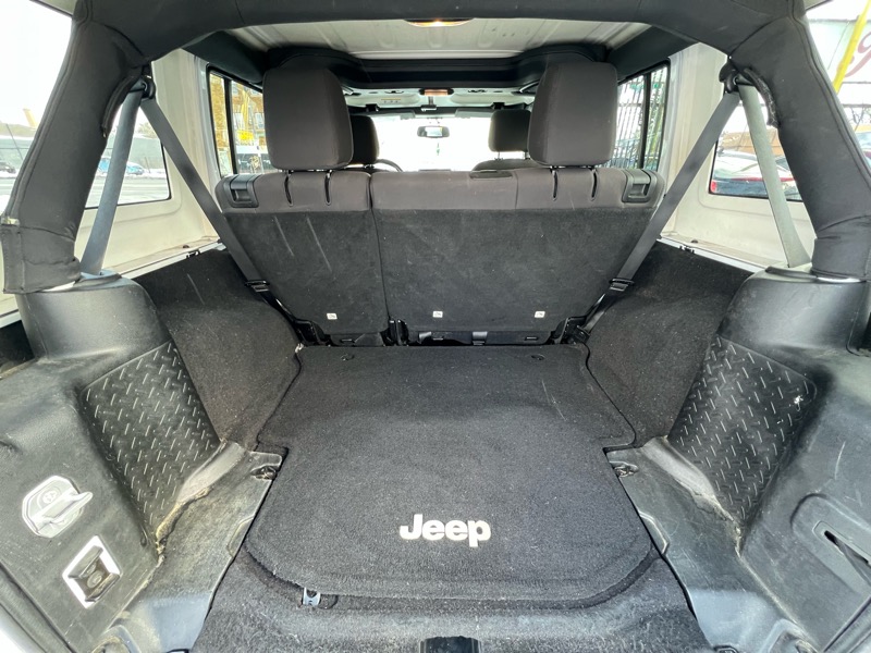 Jeep Wrangler Unlimited Sport 4WD 2015