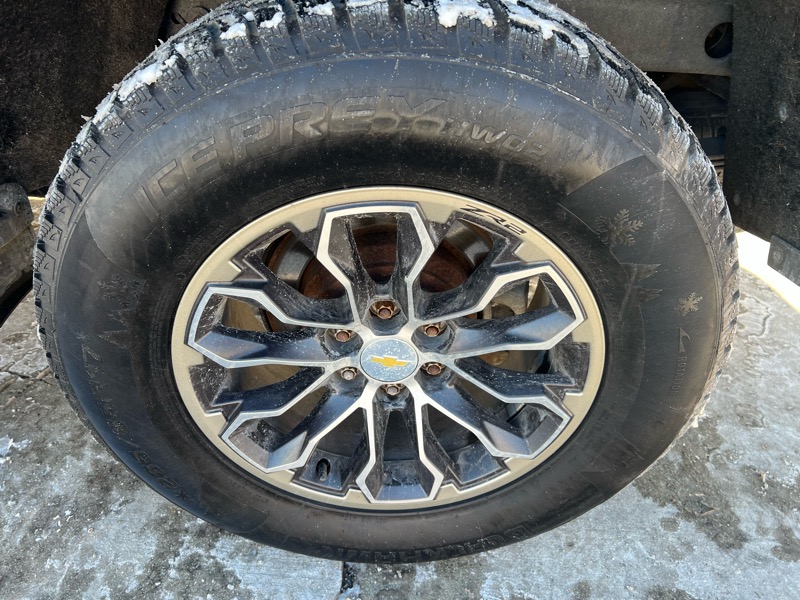 GMC Canyon All Terrain Crew Cab 4WD 2016