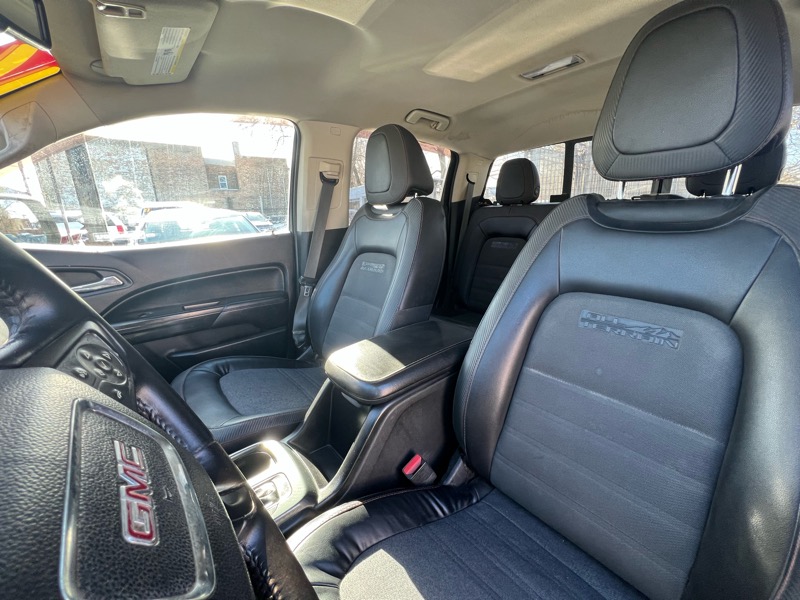 GMC Canyon All Terrain Crew Cab 4WD 2016