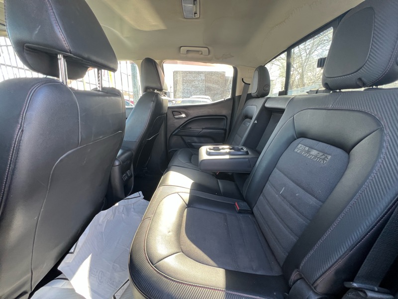 GMC Canyon All Terrain Crew Cab 4WD 2016