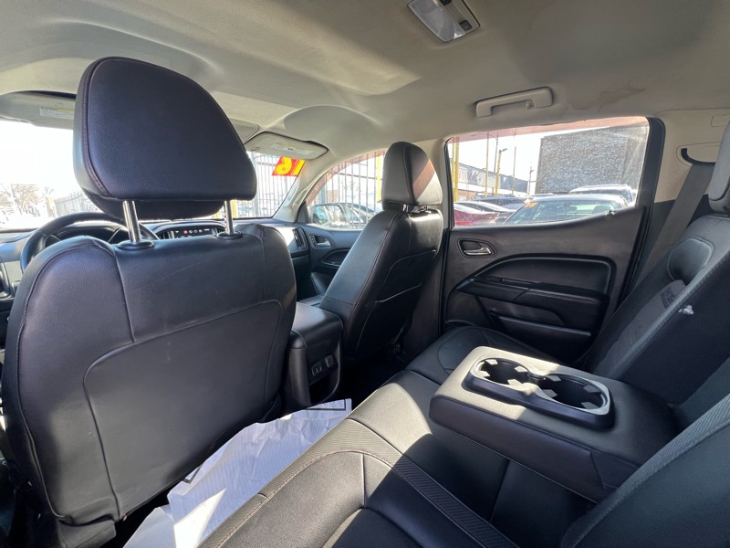 GMC Canyon All Terrain Crew Cab 4WD 2016