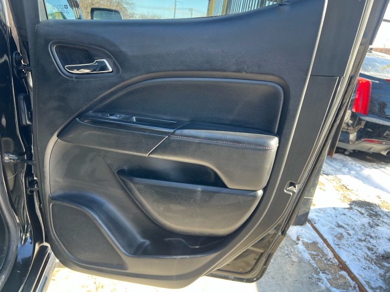 GMC Canyon All Terrain Crew Cab 4WD 2016