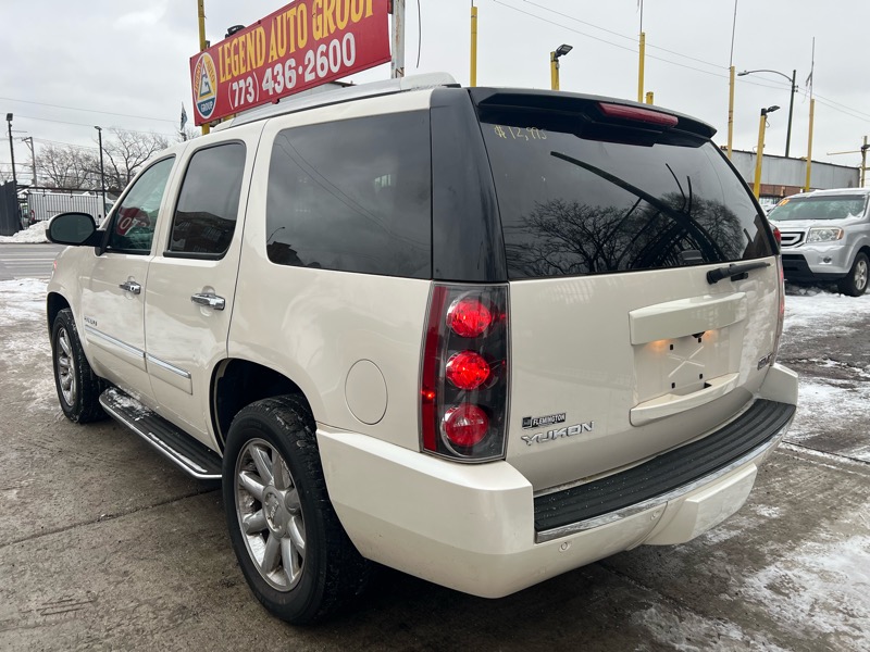 GMC Yukon Denali 4WD 2013