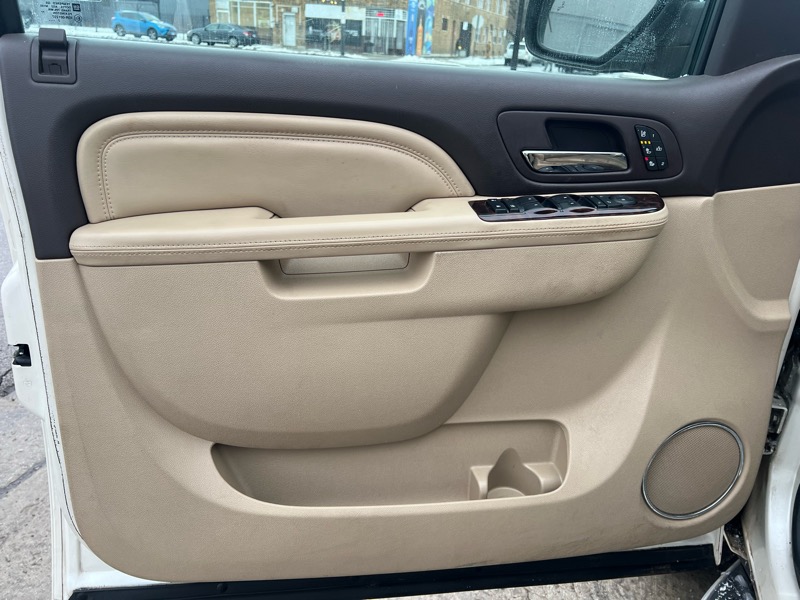 GMC Yukon Denali 4WD 2013