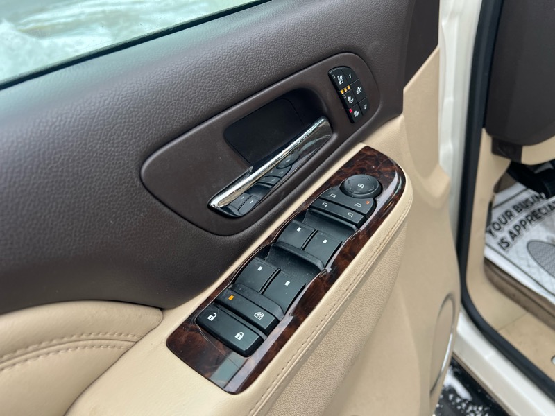 GMC Yukon Denali 4WD 2013