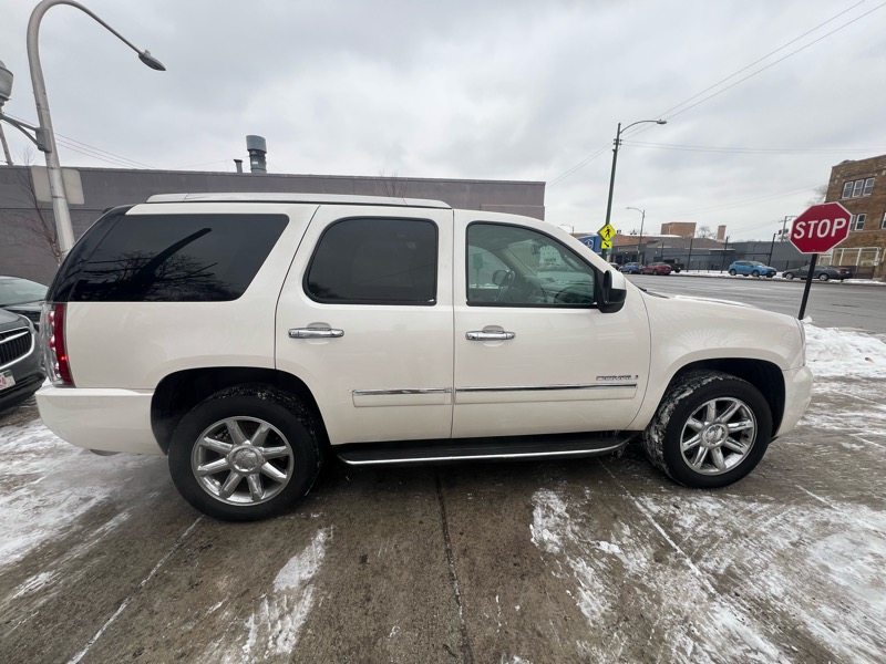 GMC Yukon Denali 4WD 2013