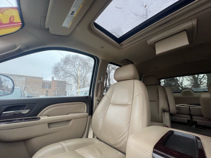 GMC Yukon Denali 4WD 2013