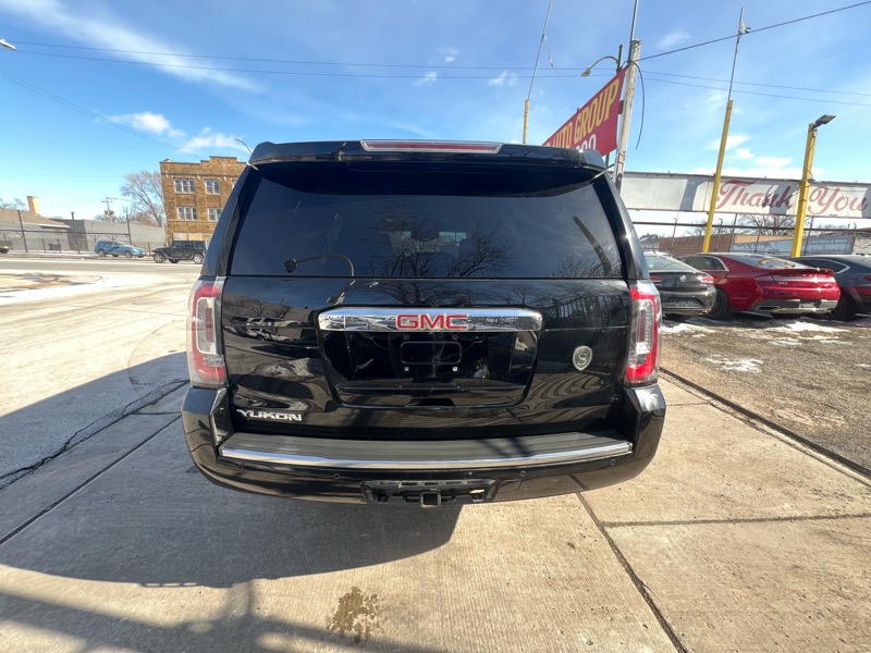 GMC Yukon Denali 4WD 2015